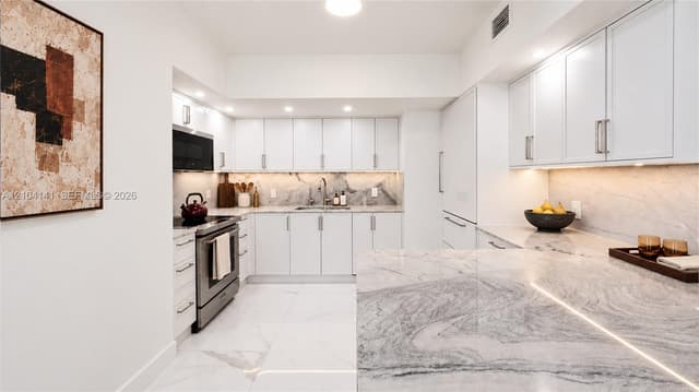 1330 West Avenue # 708, Miami Beach FL 33139 - Miami Beach, FL - Photo 4