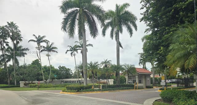 4371 SW 155th Ct, Miami FL 33185 - Miami, FL - Photo 3