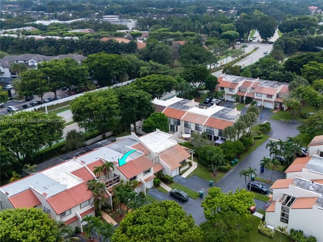 4521 NW 102nd Ct, Doral FL 33178 - Doral, FL - Photo 4