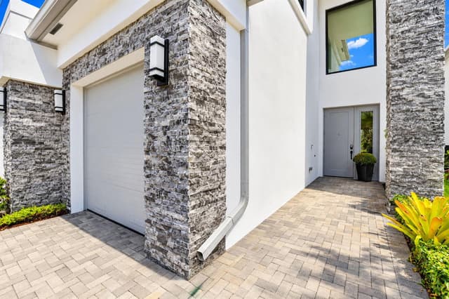 17258 PAGODA PALMS Drive, Boca Raton FL 33496 - Boca Raton, FL - Photo 2
