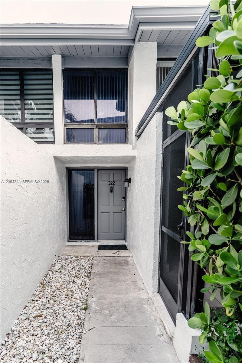19200 NE 25th Ave # 322C, Miami FL 33180 - Miami, FL - Photo 1