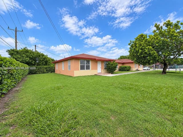 10530 SW 183rd St, Miami FL 33157 - Miami, FL - Photo 2