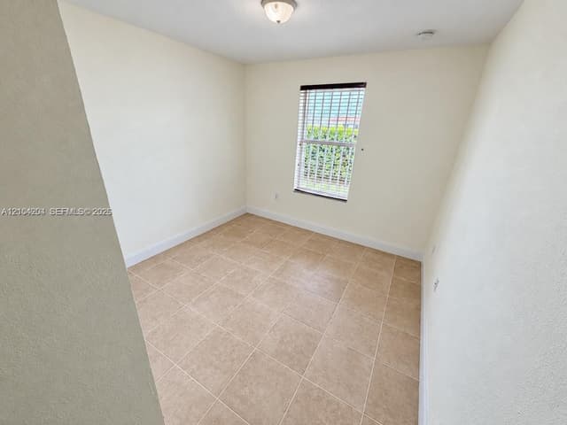 10530 SW 183rd St, Miami FL 33157 - Miami, FL - Photo 7