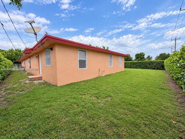10530 SW 183rd St, Miami FL 33157 - Miami, FL - Photo 3