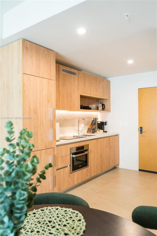11 NE 6th St # 513, Miami FL 33132 - Miami, FL - Photo 4