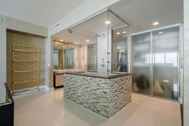 1040 Biscayne Boulevard # 4202, Miami FL 33132 - Miami, FL - Photo 4