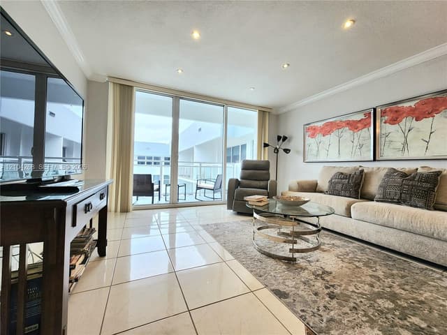 2030 S Ocean Dr Penthouse # 2204, Hallandale Beach FL 33009 - Hallandale Beach, FL - Photo 7