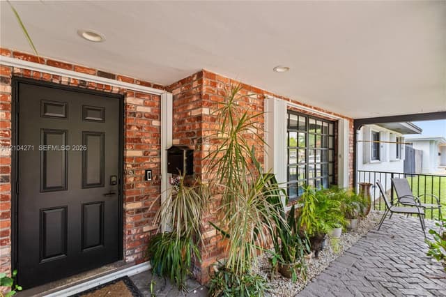 1121 SW 75th Ave, Plantation FL 33317 - Plantation, FL - Photo 6