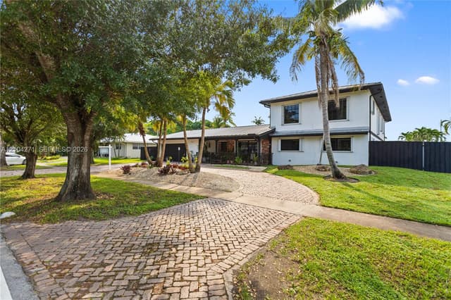 1121 SW 75th Ave, Plantation FL 33317 - Plantation, FL - Photo 3