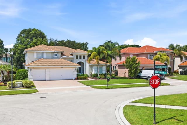 4305 WELLINGTON SHORES Drive, Wellington FL 33449 - Wellington, FL - Photo 2