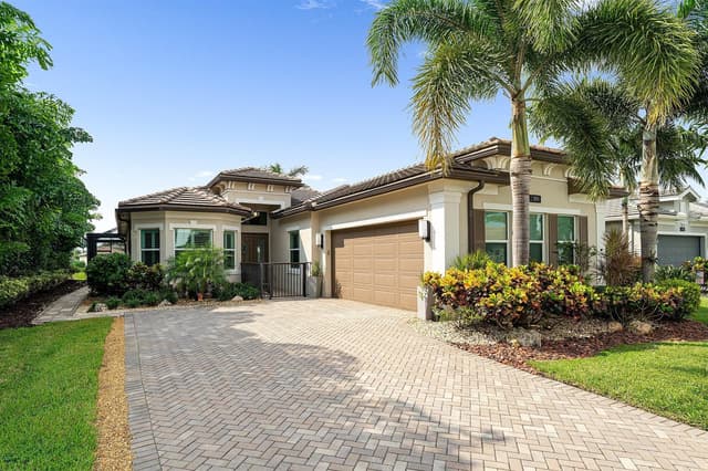 7834 Waterford Isles Lane, Delray Beach FL 33446 - Delray Beach, FL - Photo 2
