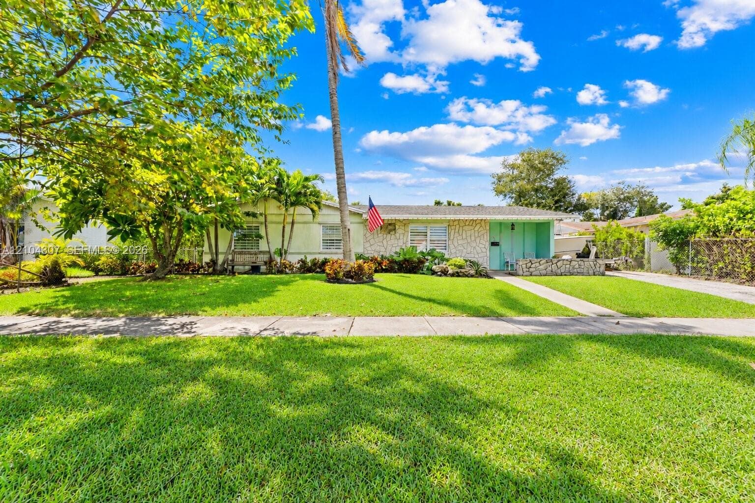 9980 Marlin Rd, Cutler Bay FL 33157 - Cutler Bay, FL - Photo 1