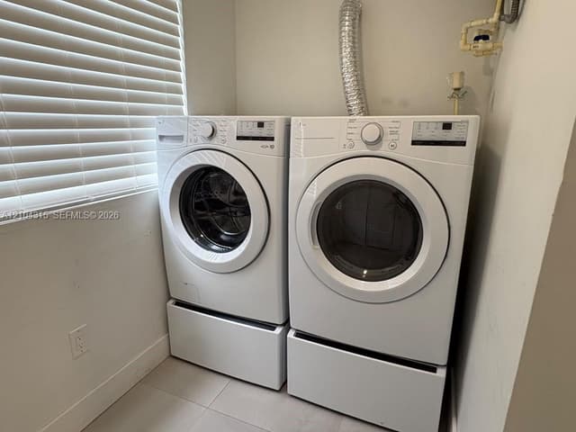 5911 SW 62nd Ter, South Miami FL 33143 - South Miami, FL - Photo 7