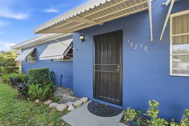 18210 NW 5th Ave, Miami Gardens FL 33169 - Miami Gardens, FL - Photo 4
