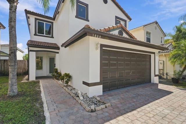 1888 SE 14TH Street, Homestead FL 33035 - Homestead, FL - Photo 4