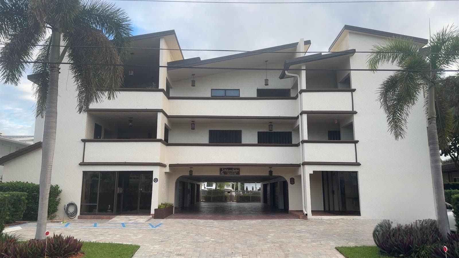 3208 SE 12th Street # 301, Pompano Beach FL 33062 - Pompano Beach, FL - Photo 1