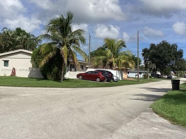 2101 N 57th Ter, Hollywood FL 33021 - Hollywood, FL - Photo 2