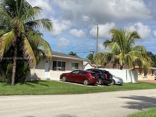2101 N 57th Ter, Hollywood FL 33021