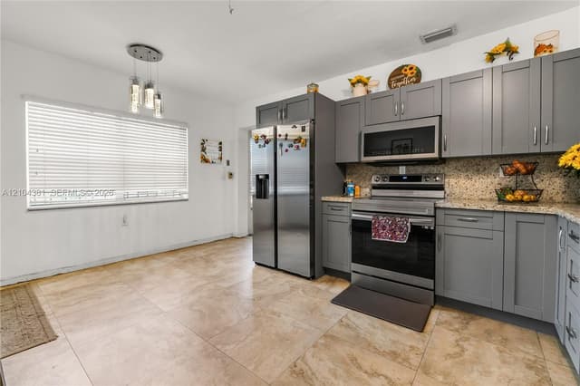 550 NW 107th St, Miami FL 33168 - Miami, FL - Photo 3