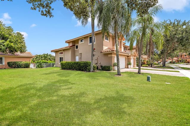 12571 NW 57TH Court, Coral Springs FL 33076 - Coral Springs, FL - Photo 2