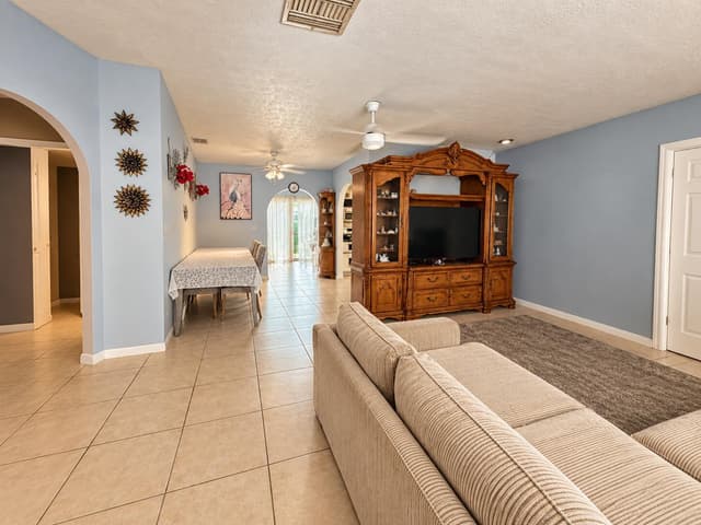 3464 ARTESIAN Drive, Lake Worth FL 33462 - Lake Worth, FL - Photo 3