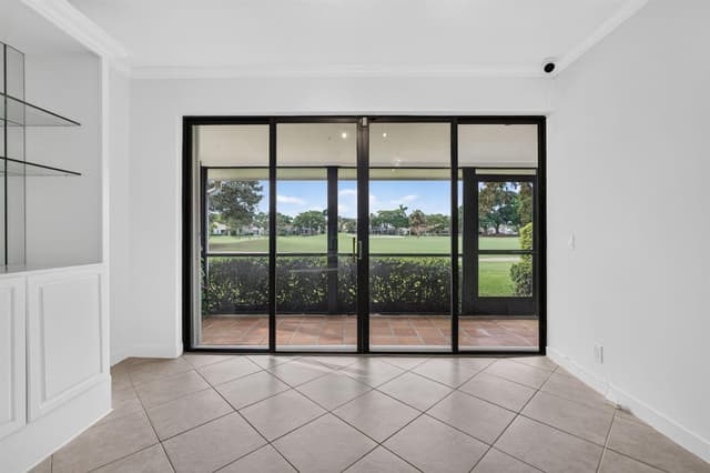 287 OLD MEADOW Way, Palm Beach Gardens FL 33418 - Palm Beach Gardens, FL - Photo 6