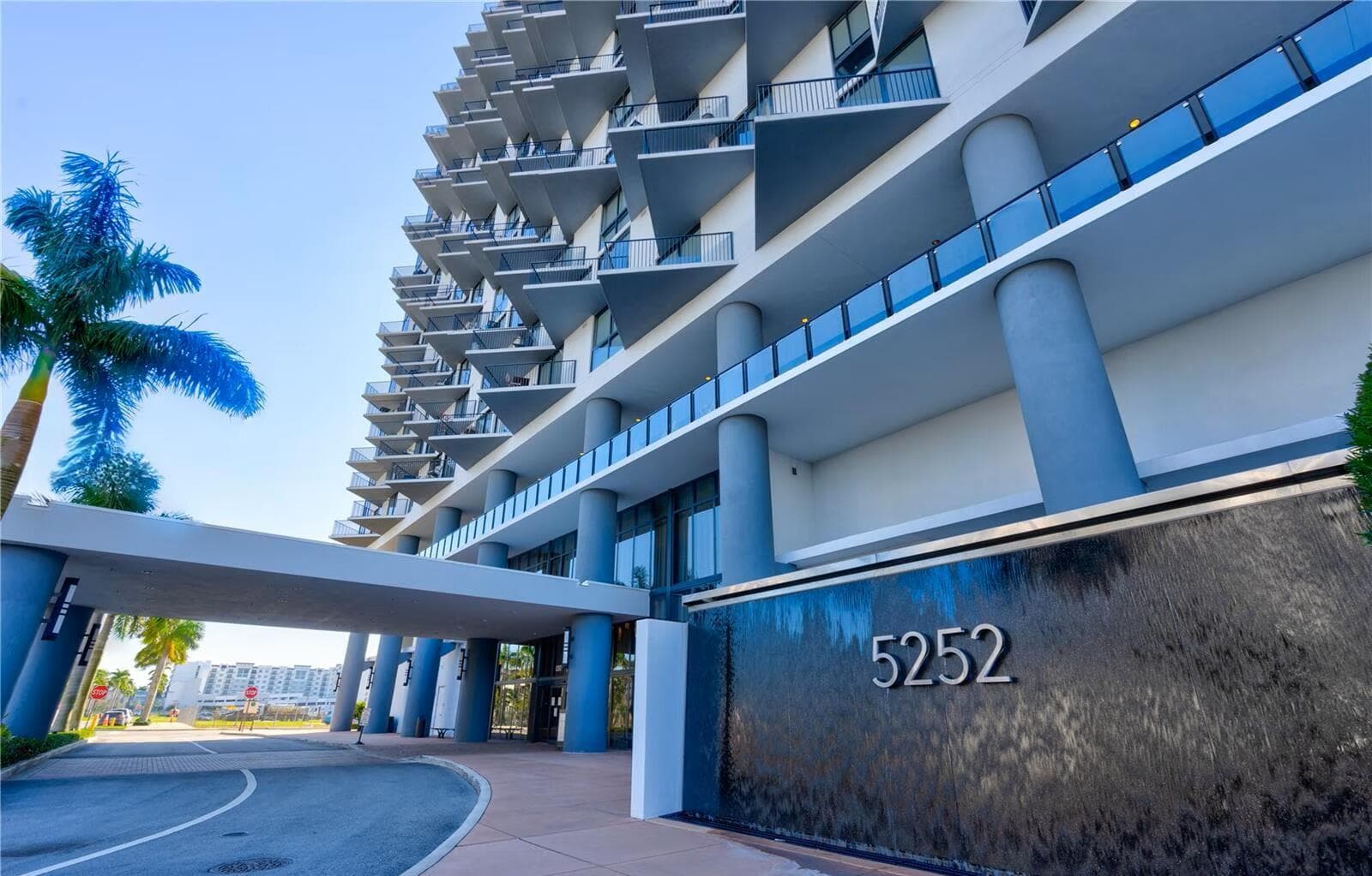 5252 NW 85th Avenue # 1607, Doral FL 33166 - Doral, FL - Photo 1