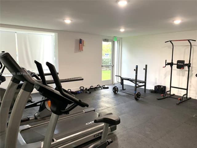 250 180th Dr # 560, Sunny Isles Beach FL 33160 - Sunny Isles Beach, FL - Photo 2