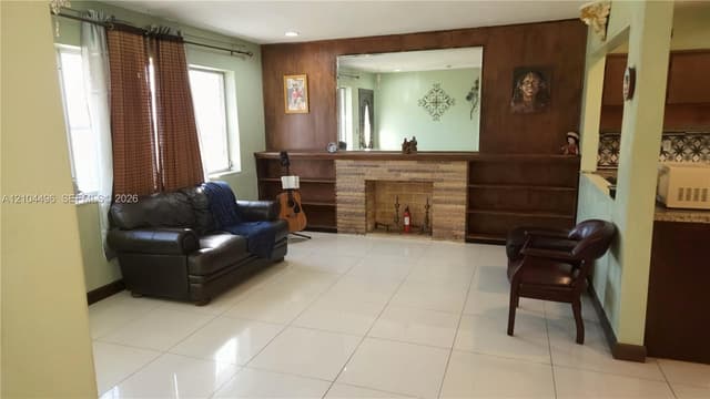 51 NE 195th St, North Miami FL 33179 - North Miami, FL - Photo 4
