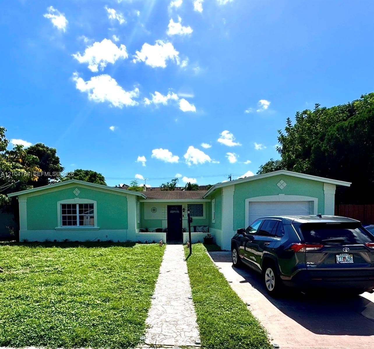 6472 SW 10th Ct, North Lauderdale FL 33068 - North Lauderdale, FL - Photo 1