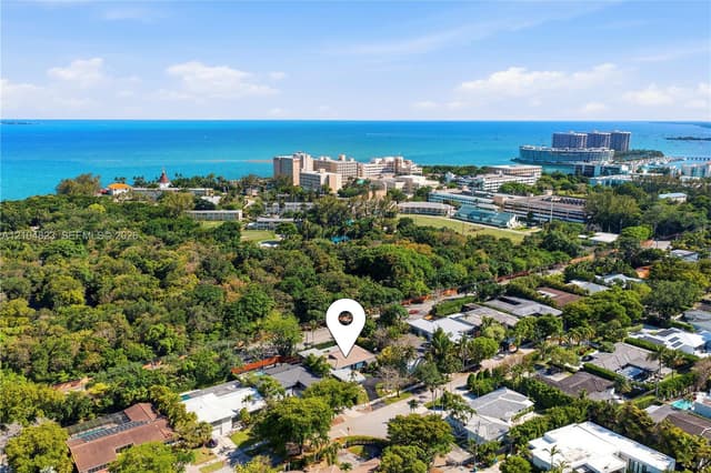 291 E Shore Dr E, Miami FL 33133 - Miami, FL - Photo 5