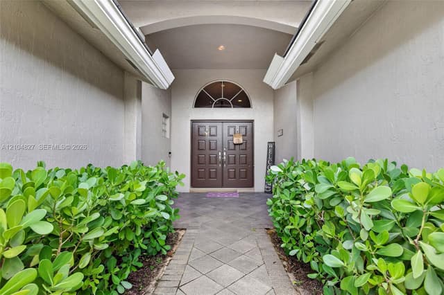 17558 SW 13th St, Pembroke Pines FL 33029 - Pembroke Pines, FL - Photo 7