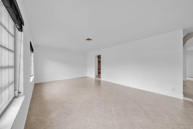 6030 SW 8TH Court, Plantation FL 33317 - Plantation, FL - Photo 5