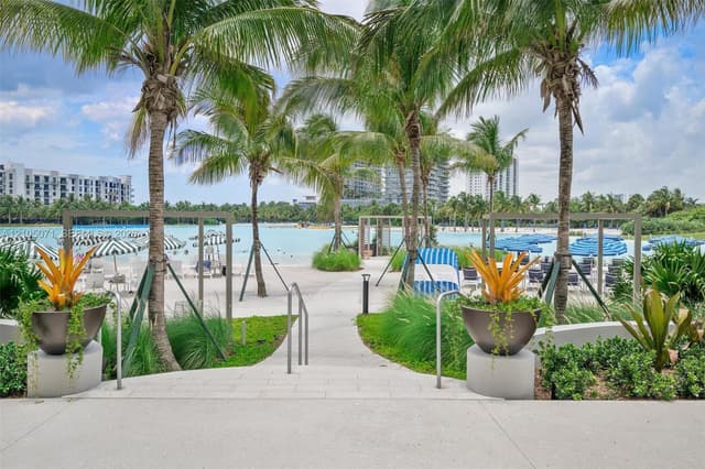 2411 Laguna Circle # 3001, Miami FL 33180 - Miami, FL - Photo 7