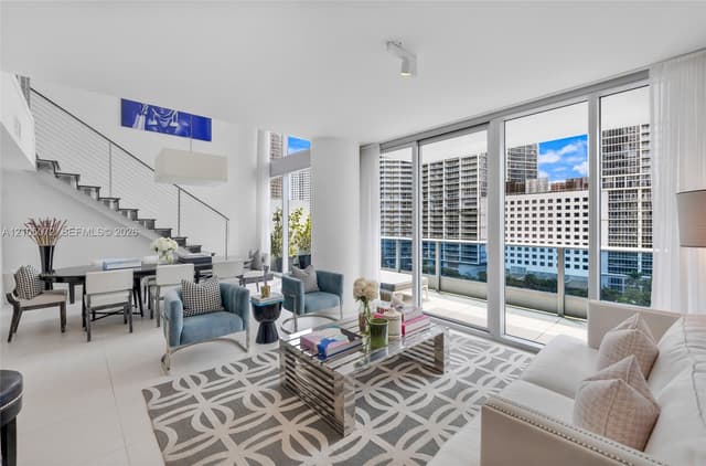 200 Biscayne Boulevard Way # 904, Miami FL 33131 - Miami, FL - Photo 3