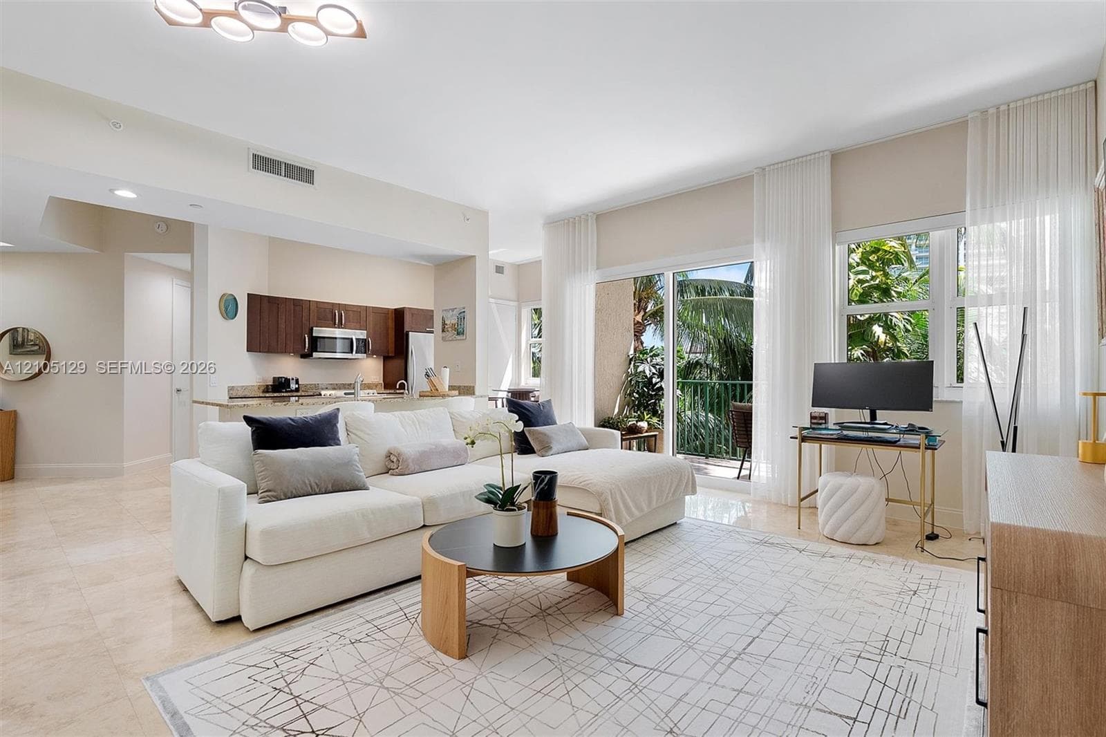 20000 E Country Club Dr # 401, Aventura FL 33180
