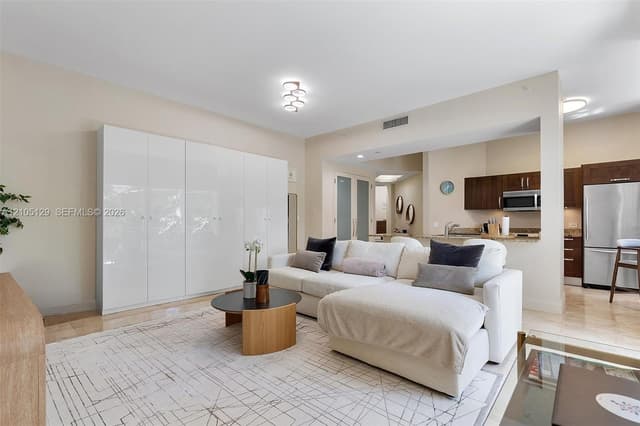 20000 E Country Club Dr # 401, Aventura FL 33180 - Aventura, FL - Photo 5