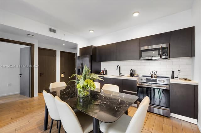 398 NE 5th St # 2219, Miami FL 33132 - Miami, FL - Photo 2