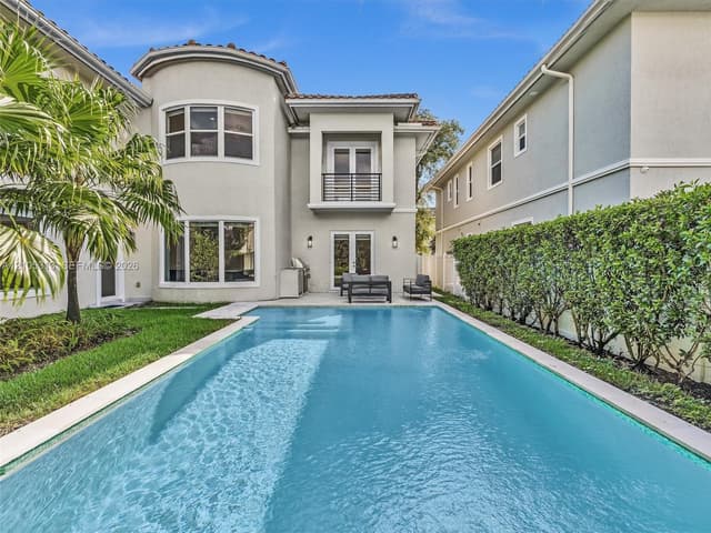 3539 Forest View Cir, Dania Beach FL 33312 - Dania Beach, FL - Photo 4