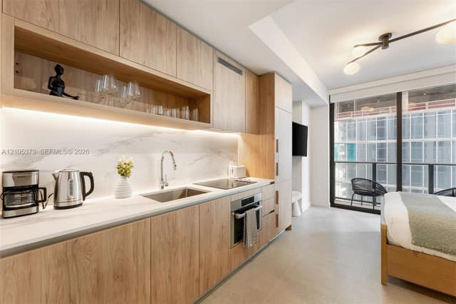 11 NE 6th St # 2506, Miami FL 33132 - Miami, FL - Photo 2