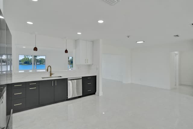8351 NW 19TH Street, Pembroke Pines FL 33024 - Pembroke Pines, FL - Photo 7