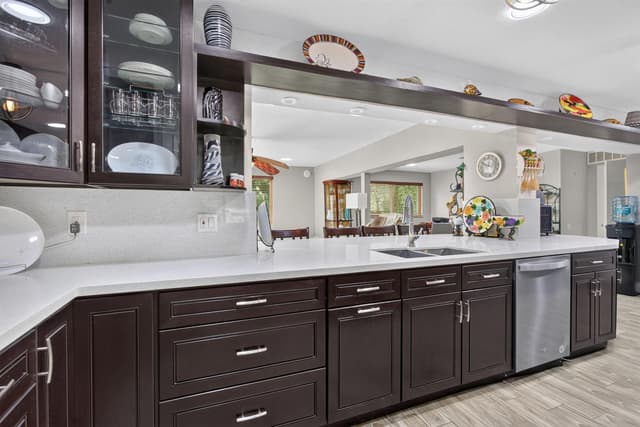 291 SW 60TH Avenue, Plantation FL 33317 - Plantation, FL - Photo 6