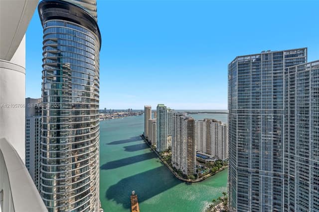 200 Biscayne Boulevard Way # 4408, Miami FL 33131 - Miami, FL - Photo 2