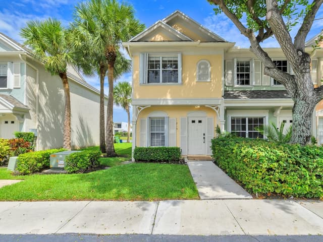 219 Mallory Court, Weston FL 33326 - Weston, FL - Photo 5