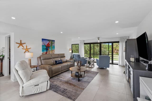 4275 B Quail Ridge Drive N, Boynton Beach FL 33436 - Boynton Beach, FL - Photo 2
