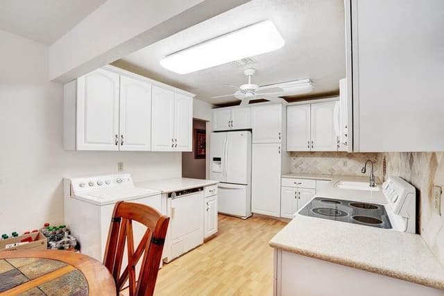 14 Westgate Lane # 14D, Boynton Beach FL 33436 - Boynton Beach, FL - Photo 3