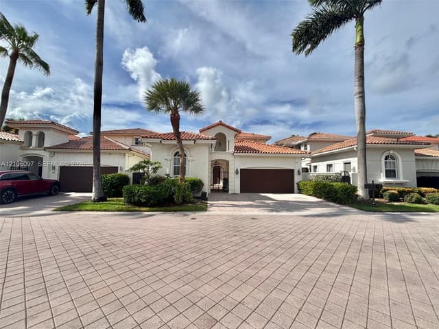 1141 Waterside Ln, Hollywood FL 33019 - Hollywood, FL - Photo 6
