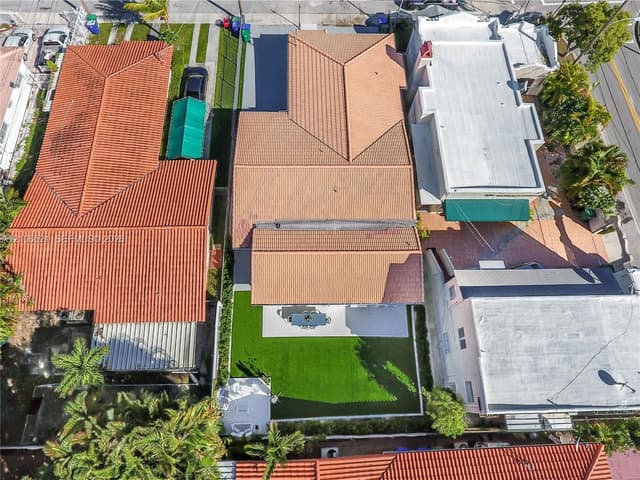 1030 SW 10th Ave, Miami FL 33130 - Miami, FL - Photo 3