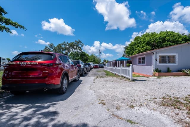 2800 NW 94th St, Miami FL 33147 - Miami, FL - Photo 3