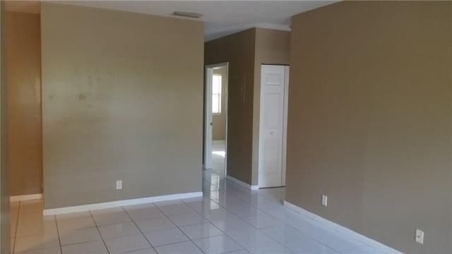 11573 NW 42nd Street, Coral Springs FL 33065 - Coral Springs, FL - Photo 6